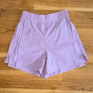 Lululemon Athletica stretch woven relaxed fit HR shorts 4” XS NWOT
